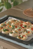 ミニサイズで食べやすい☆カラフルベジロールパン