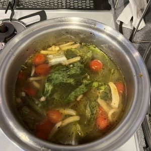 Hikeyの作ってみた!投稿(ささみとしめじのバジルトマトスープ【腸活・ダイエット】)
