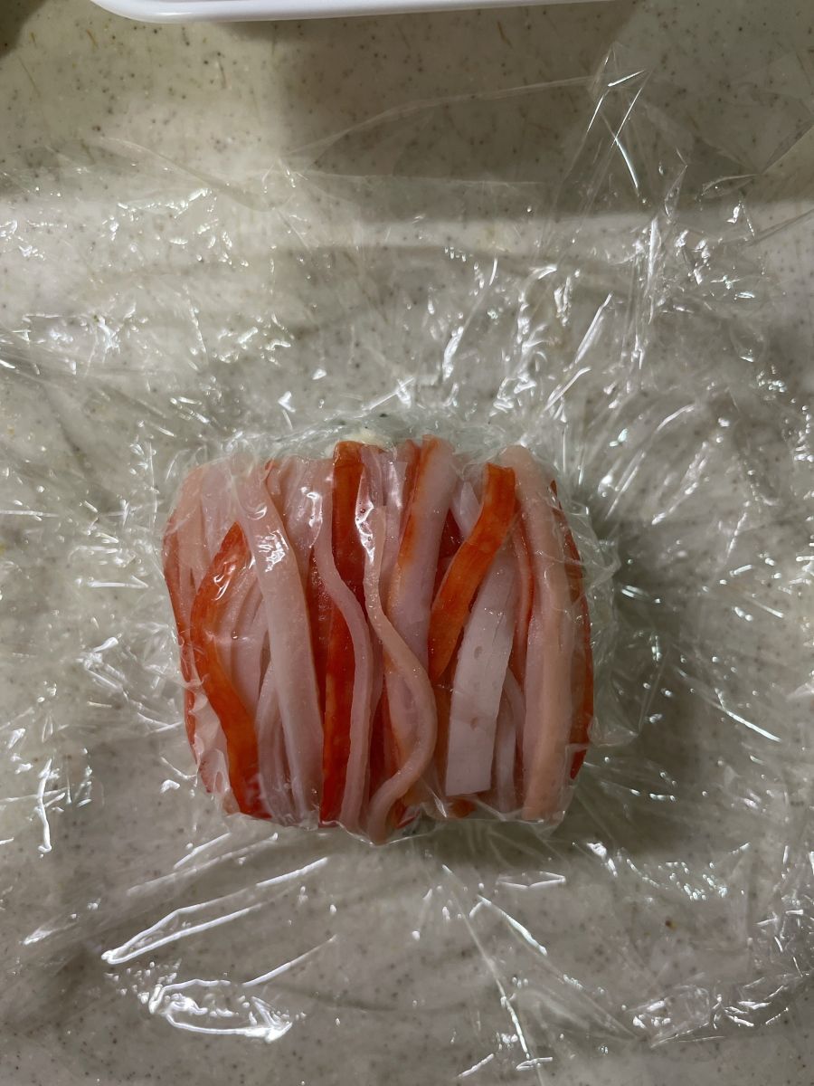 おにぎりレシピ 5分de完成 コンビニ風カニカマにぎり レシピサイトnadia