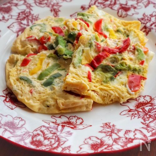 レンチン5分♪冷凍パプリカで作るレンチンオムレツ