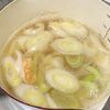 やみつき♡えびとパクチーのエスニックスープの工程2