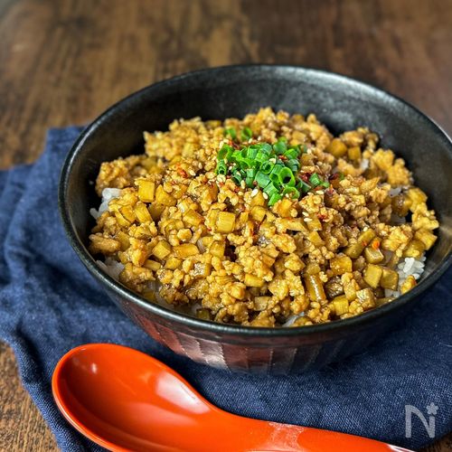 【鶏ごぼうそぼろ】ワンパンガッツリご飯泥棒
