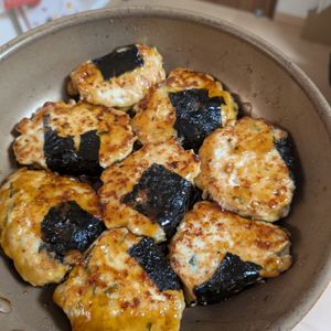 NYの作ってみた!投稿(ふわふわ♡豆腐入り鶏つくねの磯辺焼き)