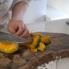 ワンパン10分！【かぼちゃと厚揚げのコク旨カレーそぼろ炒め】の工程1