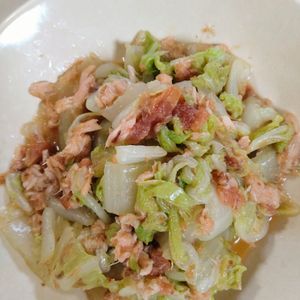ゆみの作ってみた!投稿(レンジで簡単副菜『白菜の梅おかかツナ和え』)