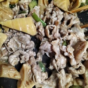1207859の作ってみた!投稿(【豚こまとたけのこの生姜醤油炒め】あっさり美味しい！)