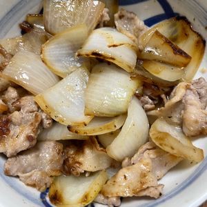 栞奈ママの作ってみた!投稿(簡単すぎるのに絶品♩【豚こまと新玉ねぎの焼き浸し】)