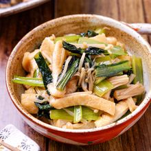 【小松菜と油揚げの炒め煮】じゅわ〜と染みる副菜♡作り置きにも