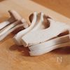満足の食べ応え♡エリンギの肉巻きカツの工程1
