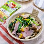 シーズニングで作る♪『きのことほうれん草のサッと炒め』