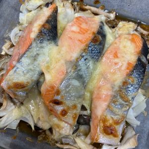 tanu🌿の作ってみた!投稿(【秋鮭ときのこの和風チーズ焼き】トースターで秋の簡単ごちそう)
