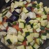 夏野菜の重ね煮：食べ過ぎの罪悪感を一掃するベジレシピの工程1
