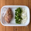 ワンパン10分!【鶏むね肉とピーマンの甘酢あん】ご飯すすむ♩の工程1