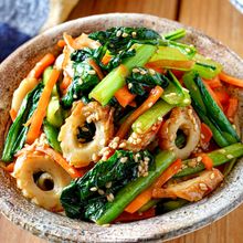 【小松菜とちくわのごま油炒め】お弁当や作り置きにも◎