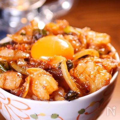 ホルモンってこんなに旨いんだ😲大とろマルチョウのホルモン丼