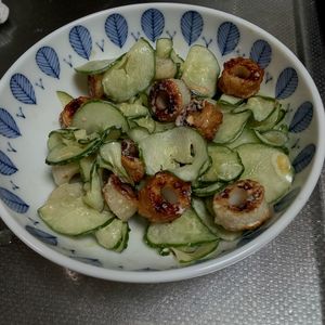 鶏皮坊主の作ってみた!投稿(【簡単でおすすめ！】ちくわときゅうりのからしマヨサラダ)