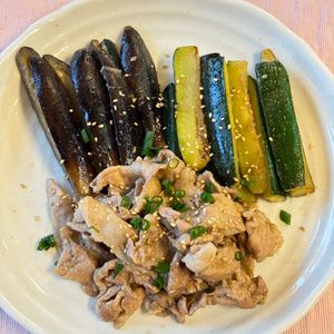 すみの作ってみた!投稿(【ご飯が超合う】豚こま肉と茄子ズッキーニのさっぱりオイ照り)