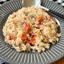 『丸ごとトマトとツナの炊飯器ピラフ』旨味×3でコンソメ不要!