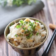 白だしで上品な味わい♡旨味たっぷりあさりと生姜の炊き込みご飯
