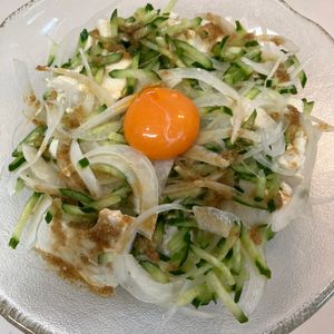 (・∀・)コロンの作ってみた!投稿(新玉ねぎと豆腐の《バリ旨♡ユッケ風サラダ》)