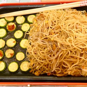 ありみの作ってみた!投稿(【ズッキーニのシンプルソテー】焼くだけ！じゅわっとおいしい♡)