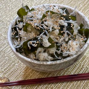 楽ラク手抜キッチン🐶🐾の作ってみた!投稿(一度食べたらまた作りたくなる♪【じゃこわかめごはん】)