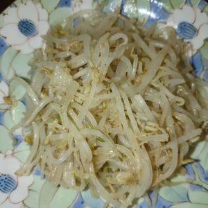 たりおの作ってみた!投稿(5分で!もやしナムル。レンジで簡単おつまみ、あと一品の副菜。)