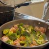 ブロッコリーと鶏肉のごまだれ炒めの工程3