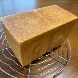 こむぎの作ってみた!投稿(厚切りがおいしい！しっとりふわふわ♪はちみつミルク食パン)