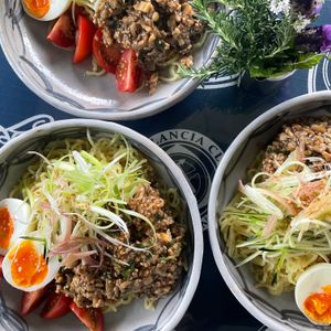 Memento-MORIの作ってみた!投稿(きのこたっぷりで腸活にも♩カレー風味ジャージャー麺)