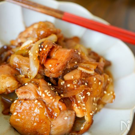 焼肉タレでしっとり柔らか トロトロ玉ねぎ 照り焼きチキン By 長谷美穂 レシピサイト Nadia ナディア プロの料理家のおいしい レシピ