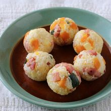 かぼちゃとベーコンのベジむすび
