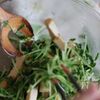 レンジで簡単！豆苗と厚揚げの焦がし醤油ナムルの工程3