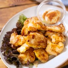 鶏むね唐揚げ　マヨ七味添え