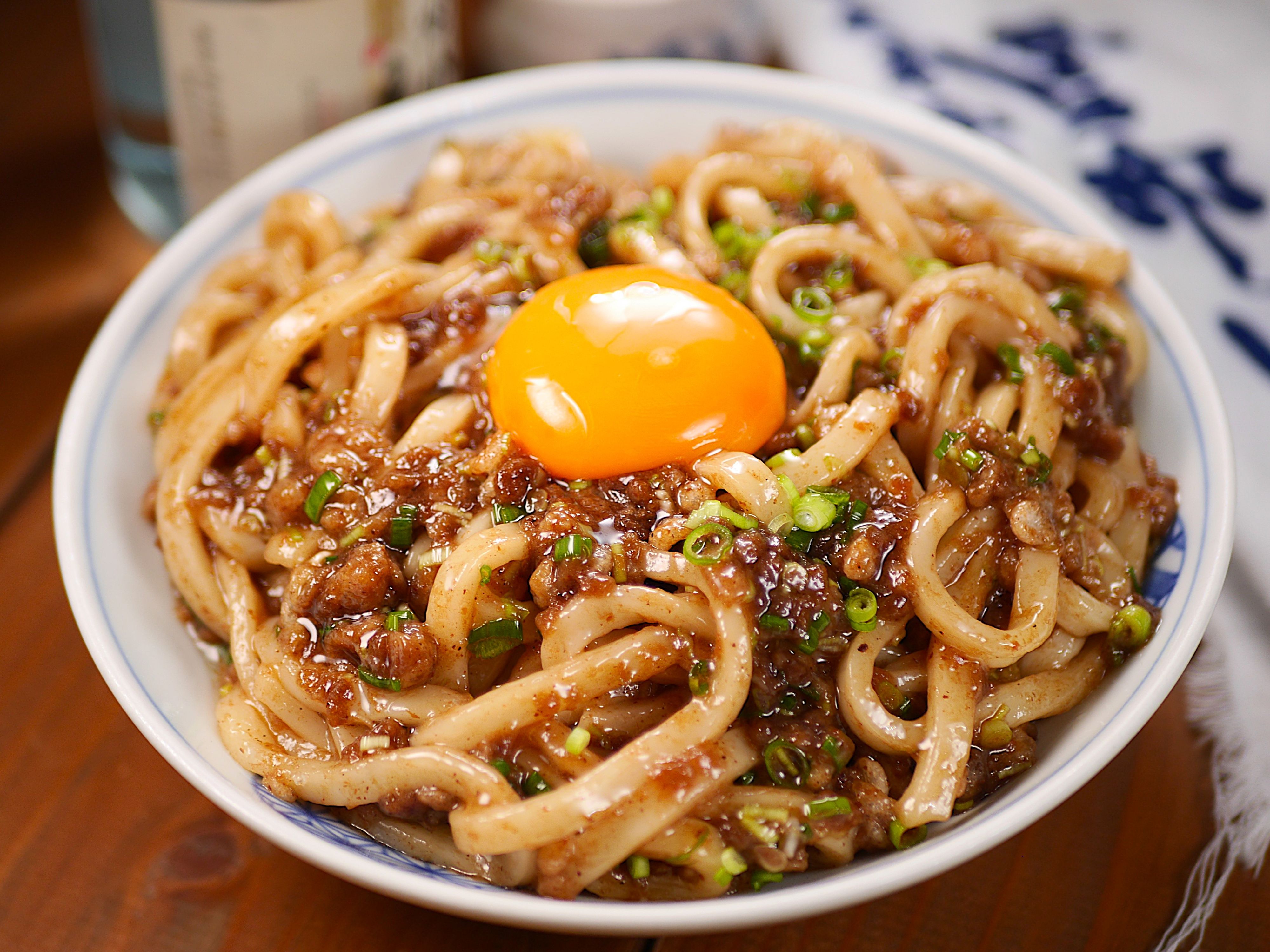 行列のうどんそば④ぶっ濃い濃厚ソースのもっちり油うどん🤩 | レシピ