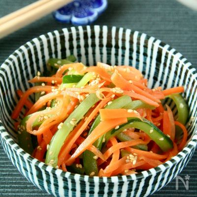 パパッと簡単！きゅうりとにんじんのナムル風和えもの