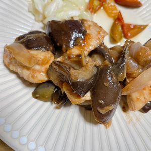 1322383の作ってみた!投稿(【鶏肉となすのケチャップ甘酢】ご飯が進むボリュームおかず♡)
