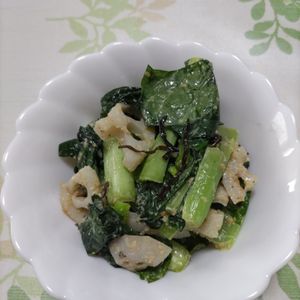 KUMIKOの作ってみた!投稿(レンジでOK《小松菜と蓮根の塩昆布ごまマヨ》)