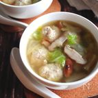 【鶏団子と白菜のうま塩にんにくスープ】染みわたる絶品スープ！