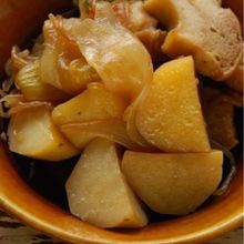 絶品、揚げ麩の肉じゃが風