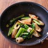 【ちくわと小松菜のごましょうゆ炒め】シンプルでおいしい！の工程2