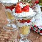 Xmasにいちごのグラスケーキ