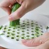 混ぜるだけ!簡単【ギリシャヨーグルトでザジキソース】の工程1