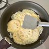 れんこんとふじっ子（塩昆布）のピザ風カリカリダブルチーズ焼きの工程2