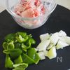 ご飯がすすむ【豚こまとピーマンのピリ辛オイスターソース炒め】の工程1