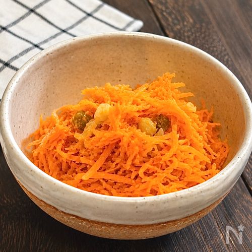 プチっと食感♪海鮮にんじんしりしり