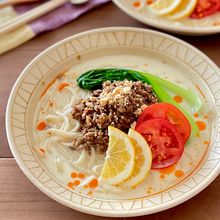 スープも飲み干すおいしさ♩冷やしごま豆乳担々うどん