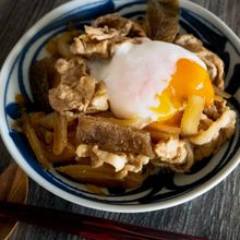 【節約＆痩せ】冷凍こんにゃくでカサまし【牛丼】