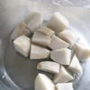 レンジで簡単!コク旨絶品♡【里芋とごぼうの豆乳みそスープ】の工程2