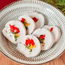 美味しさぎゅっと詰める!【パプリカとピーマンの鶏胸肉ロール】
